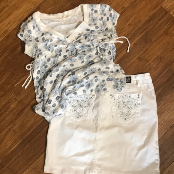 Dresses & Skirts - Skirt size 6